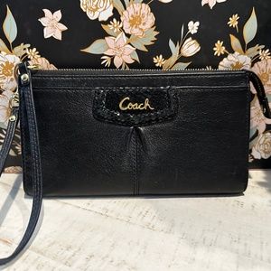 Coach Wristlet Black